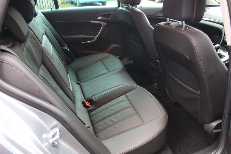 VAUXHALL INSIGNIA