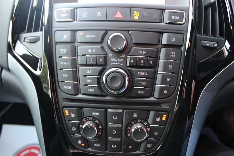 VAUXHALL ASTRA