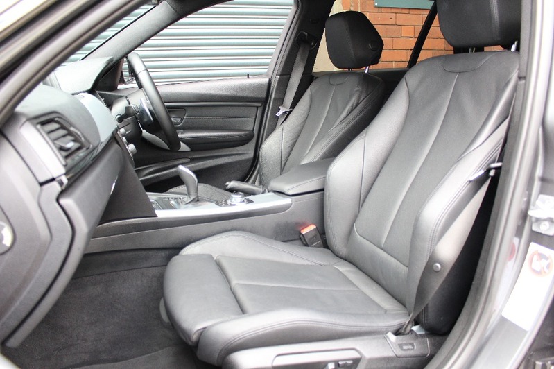 BMW 3 SERIES