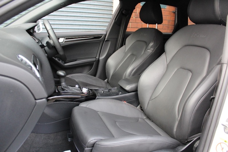 AUDI A4 AVANT