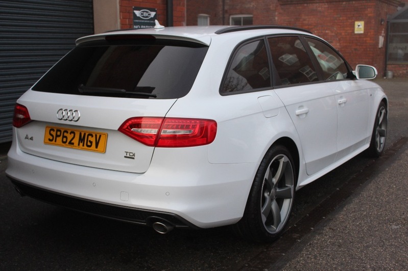 AUDI A4 AVANT