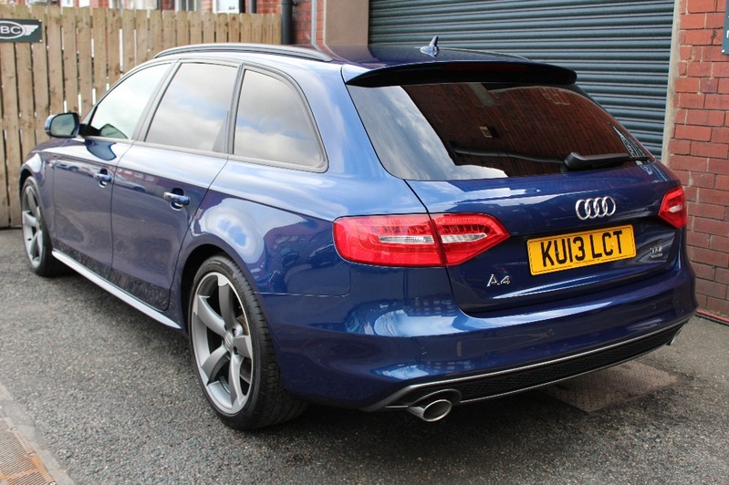 AUDI A4 AVANT