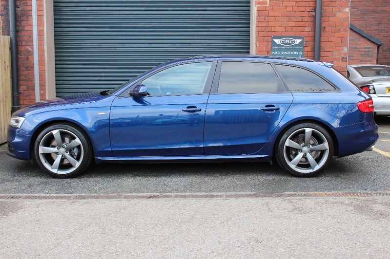 AUDI A4 AVANT