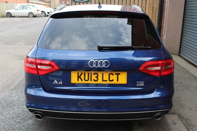 AUDI A4 AVANT