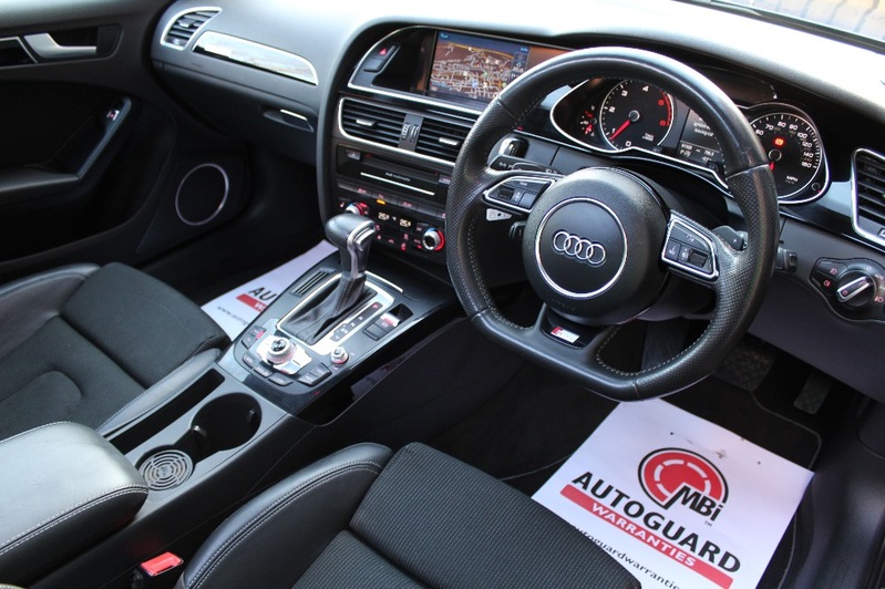 AUDI A4 AVANT