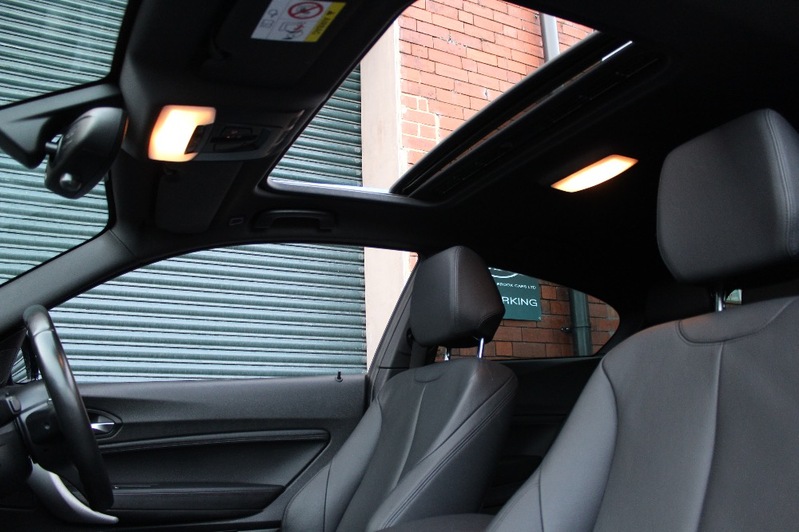 BMW 1 SERIES
