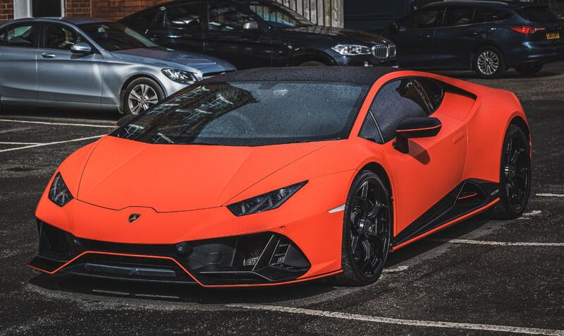 LAMBORGHINI HURACAN