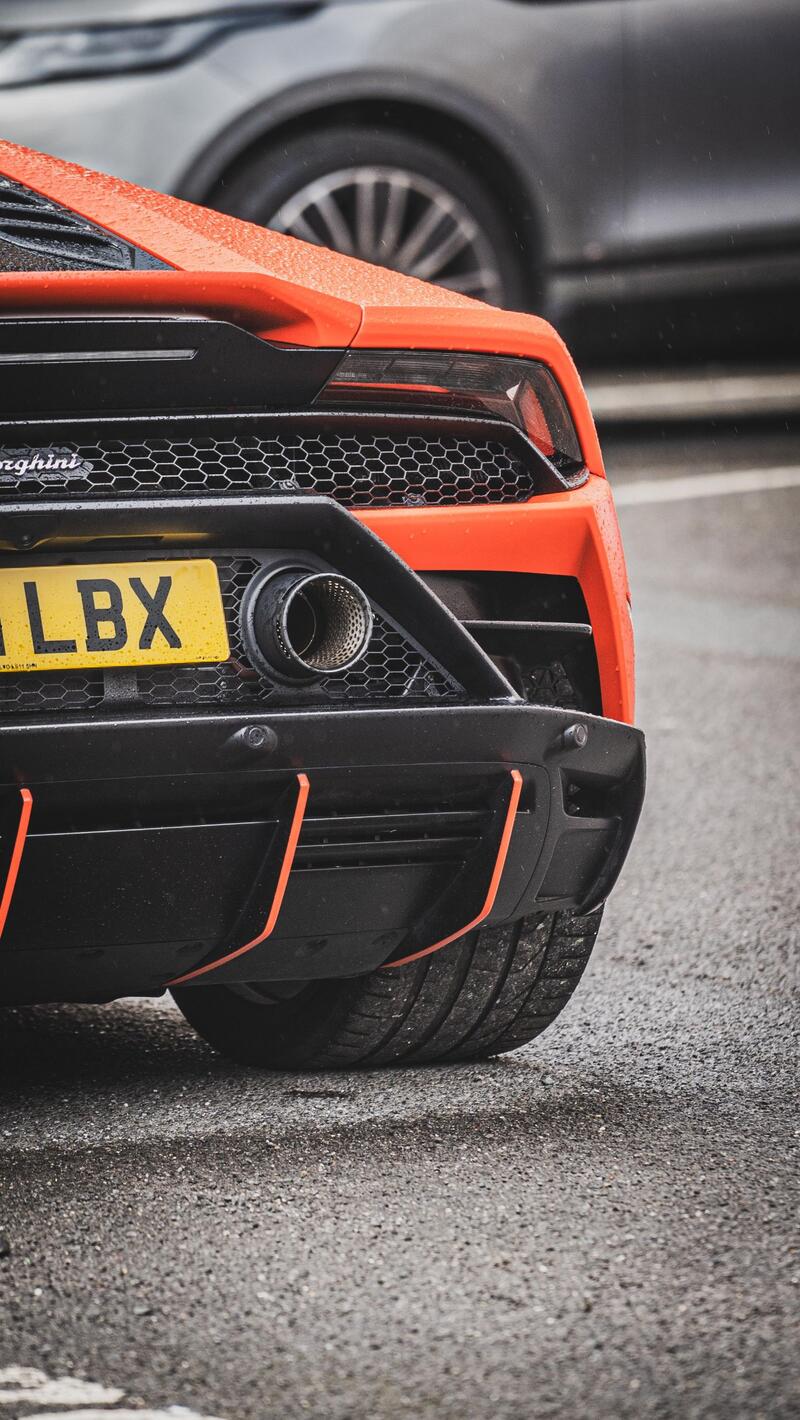 LAMBORGHINI HURACAN