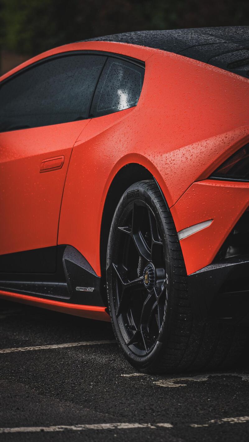 LAMBORGHINI HURACAN