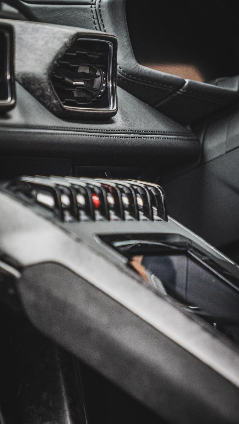 LAMBORGHINI HURACAN