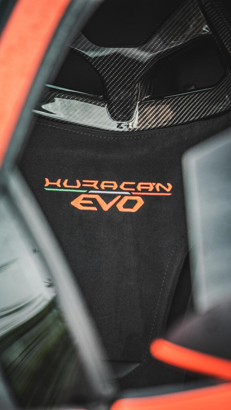 LAMBORGHINI HURACAN