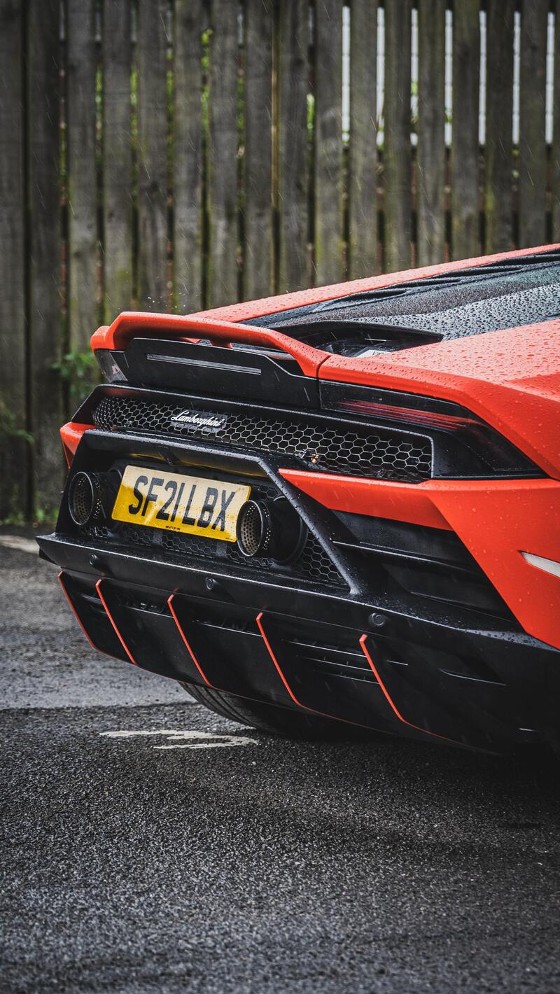 LAMBORGHINI HURACAN