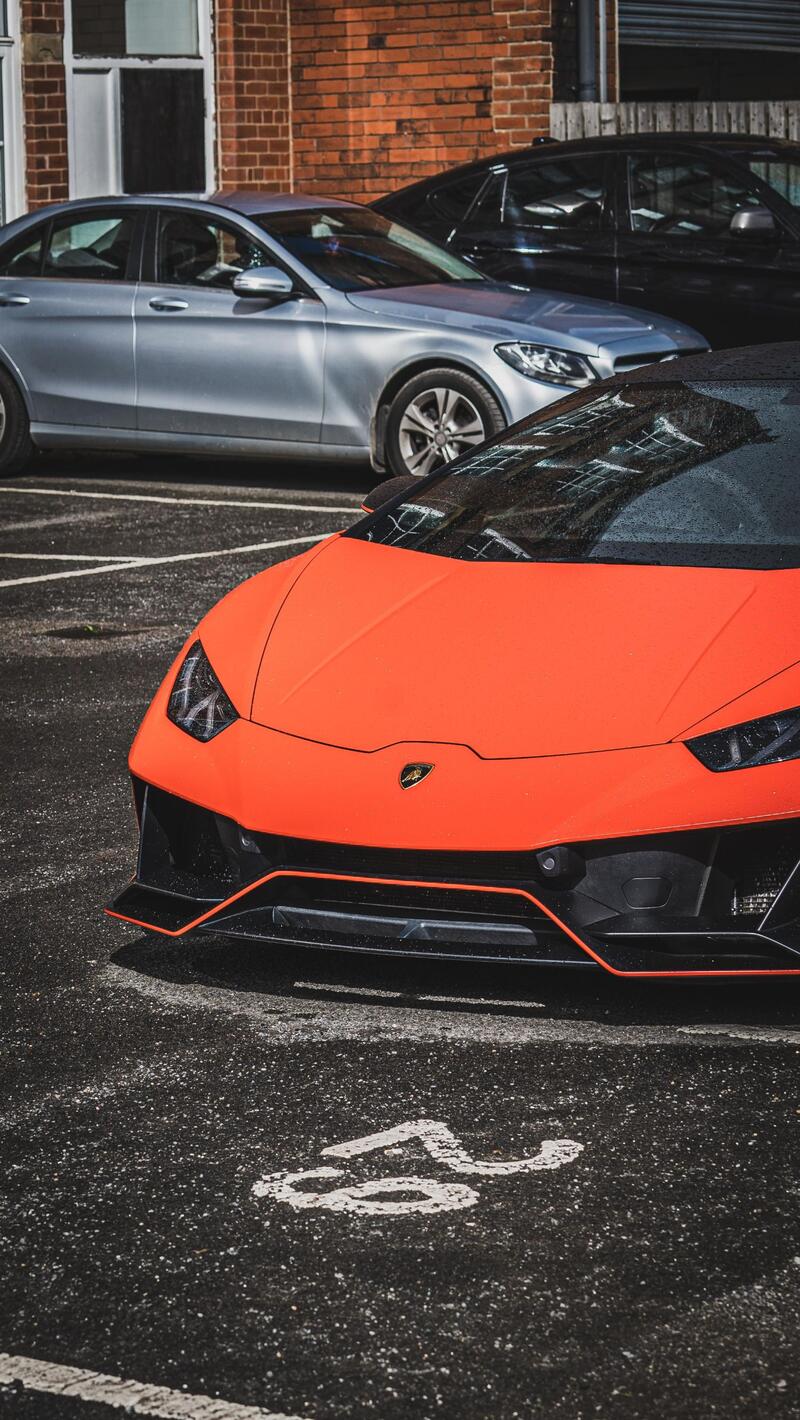 LAMBORGHINI HURACAN