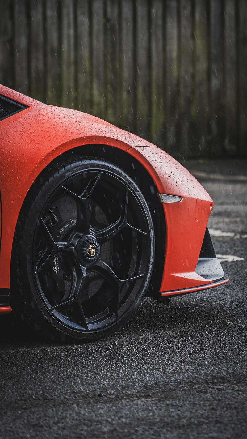 LAMBORGHINI HURACAN