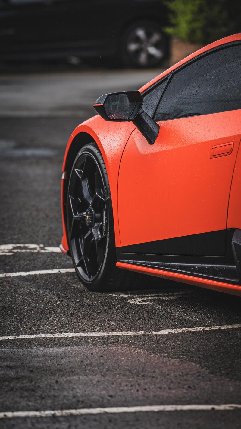 LAMBORGHINI HURACAN