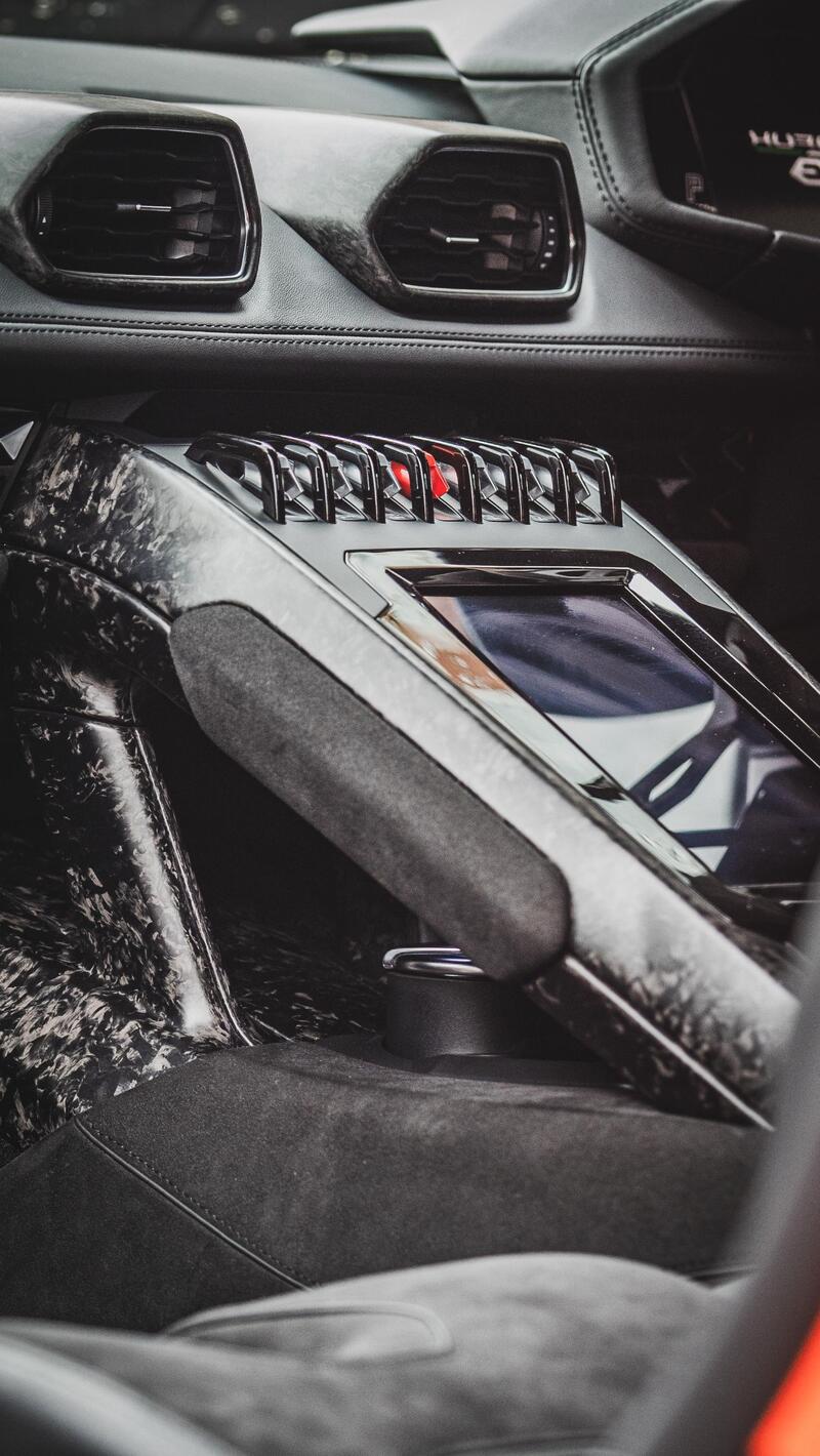LAMBORGHINI HURACAN