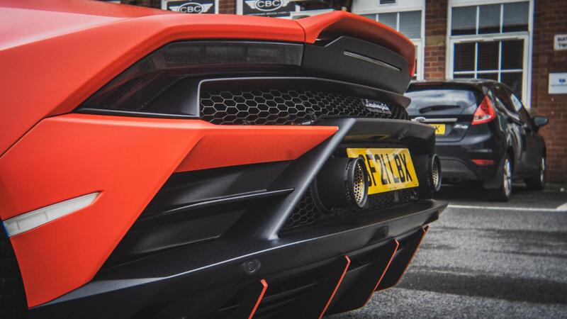 LAMBORGHINI HURACAN