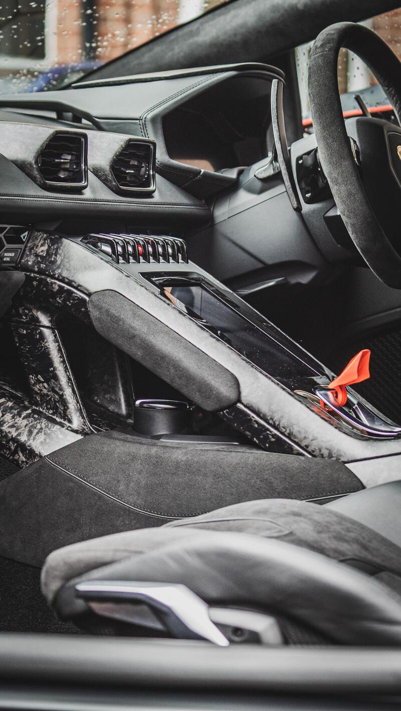 LAMBORGHINI HURACAN