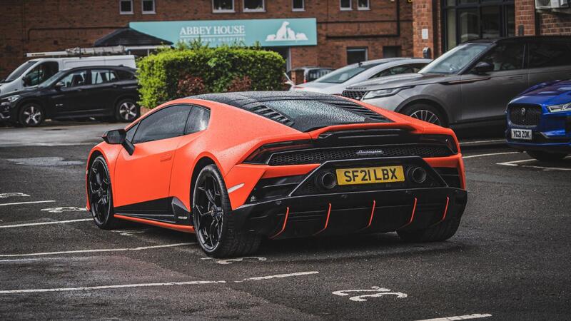 LAMBORGHINI HURACAN