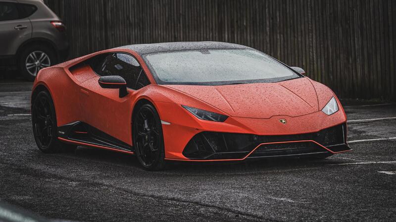 LAMBORGHINI HURACAN