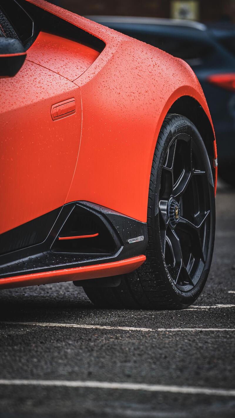 LAMBORGHINI HURACAN