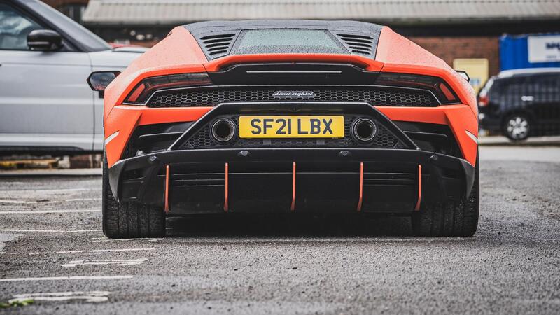 LAMBORGHINI HURACAN