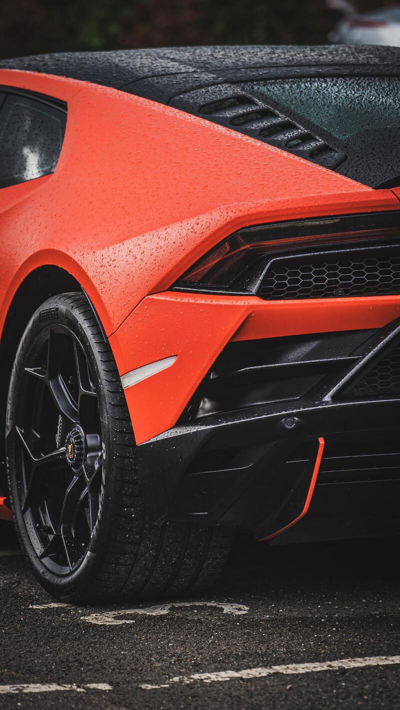 LAMBORGHINI HURACAN
