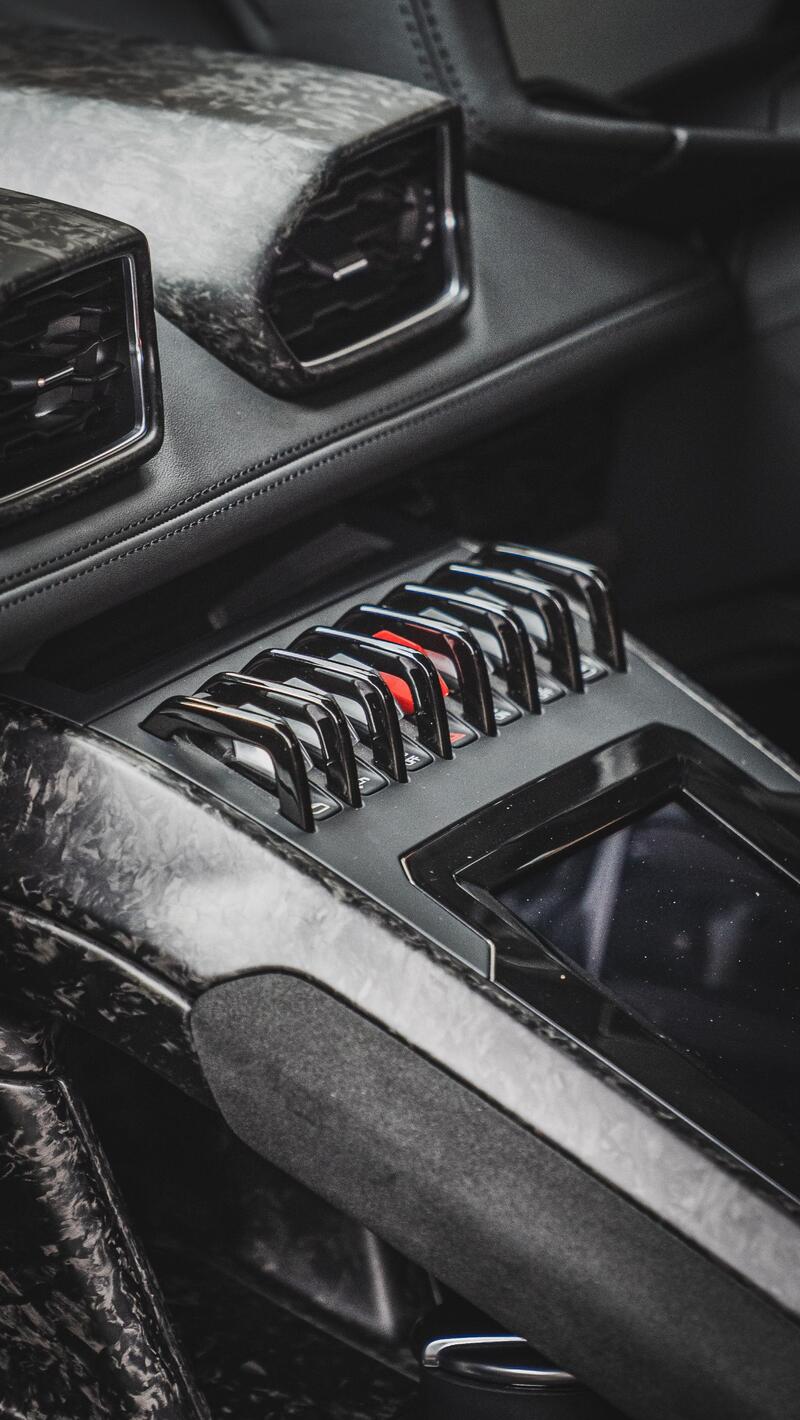 LAMBORGHINI HURACAN