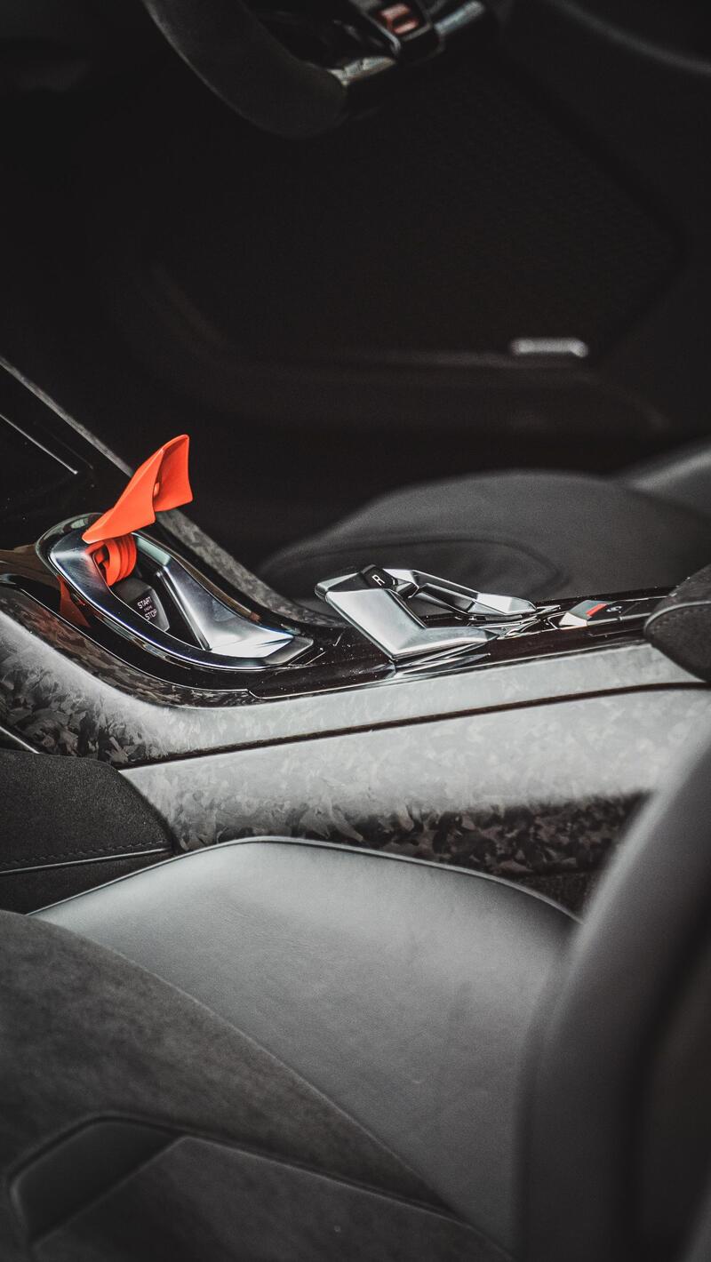 LAMBORGHINI HURACAN