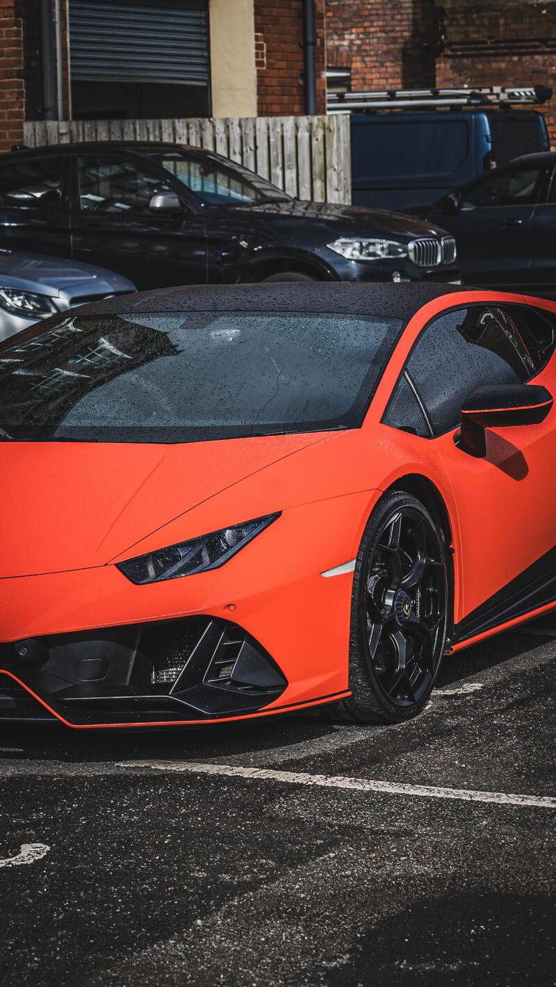 LAMBORGHINI HURACAN