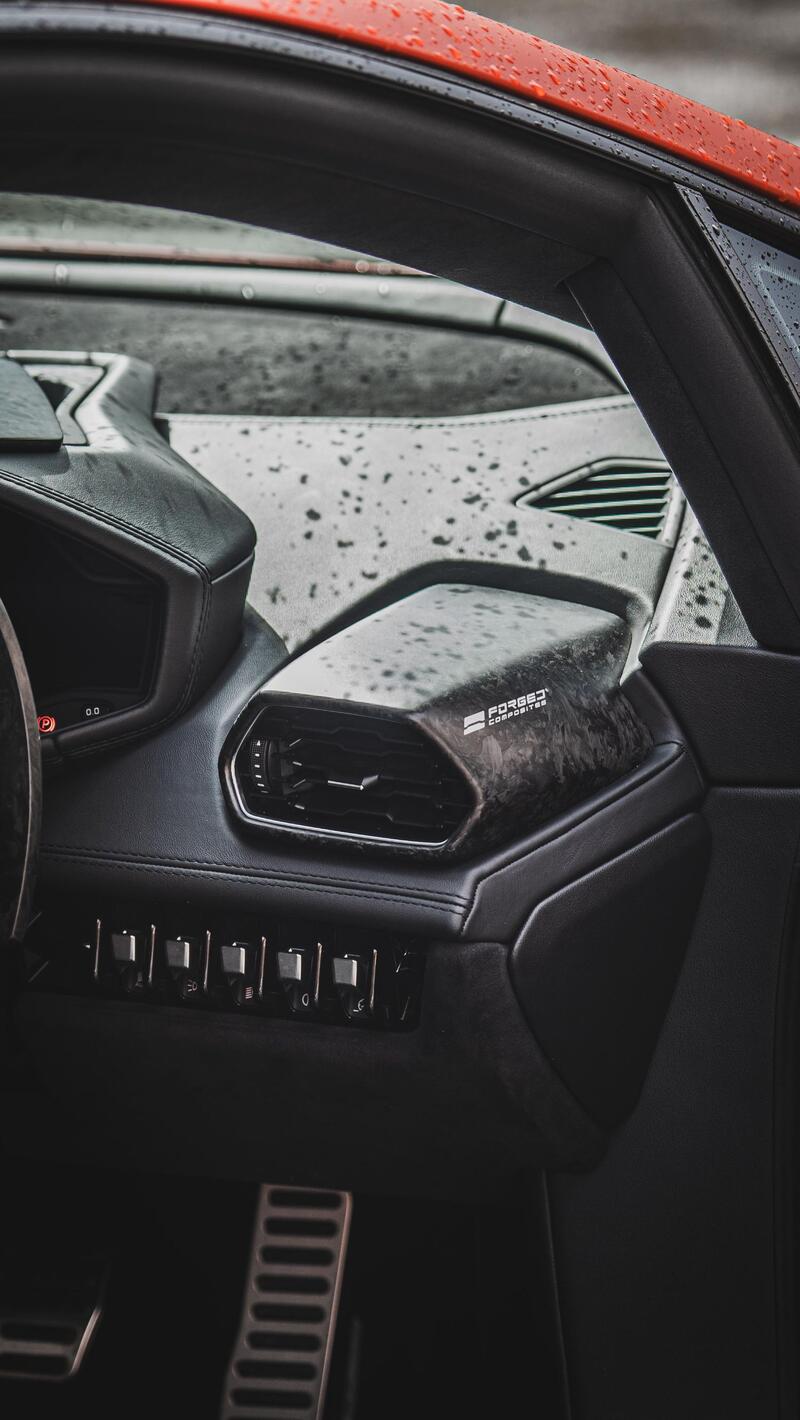 LAMBORGHINI HURACAN