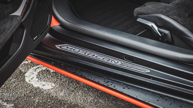 LAMBORGHINI HURACAN