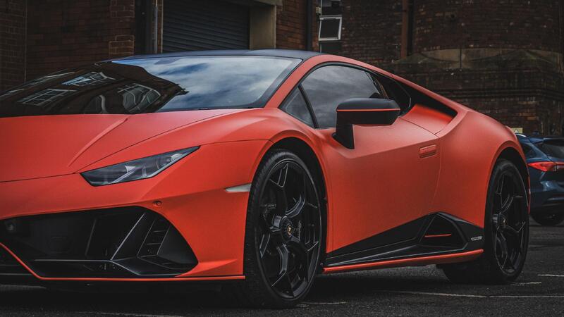 LAMBORGHINI HURACAN