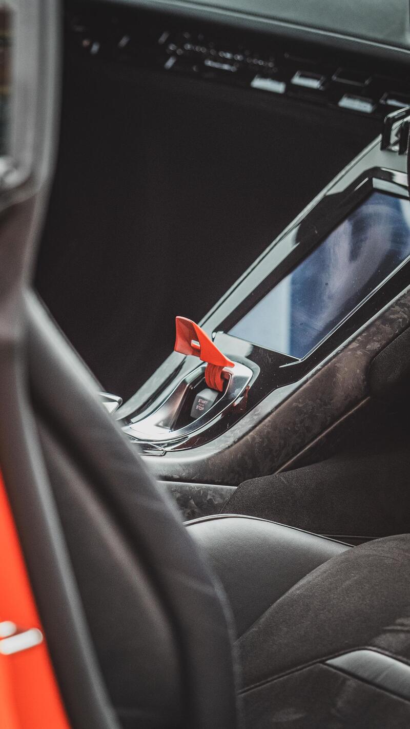 LAMBORGHINI HURACAN