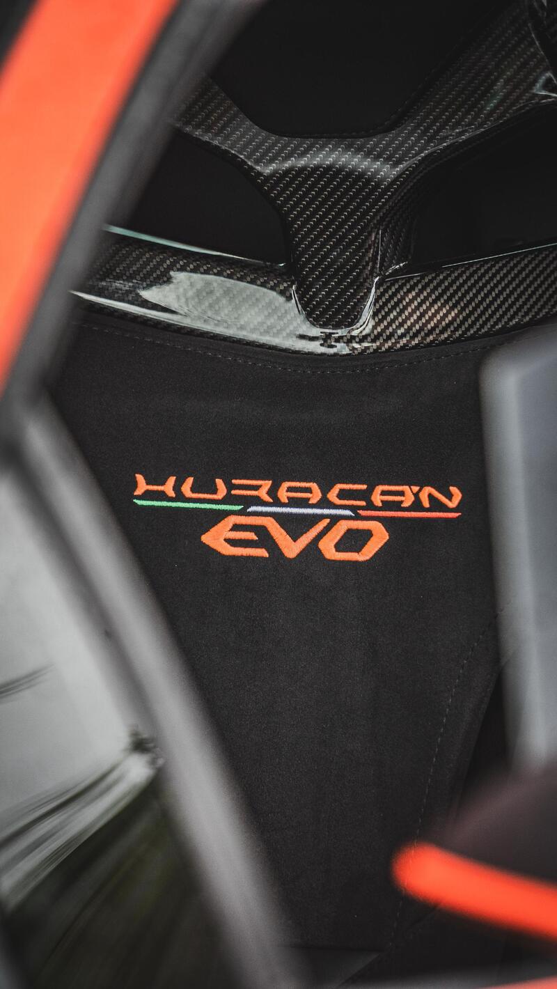 LAMBORGHINI HURACAN