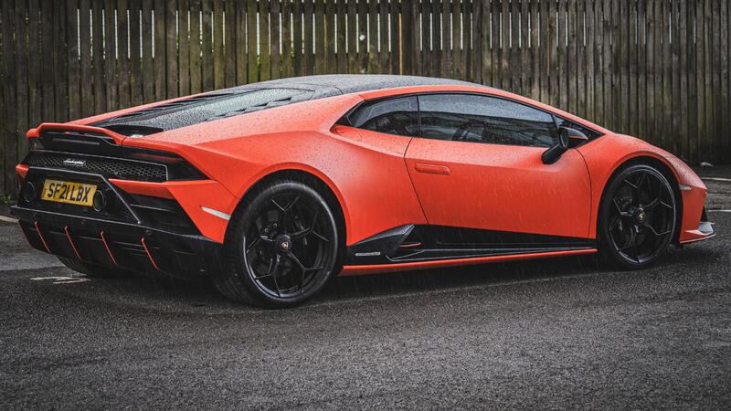 LAMBORGHINI HURACAN