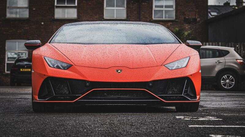 LAMBORGHINI HURACAN