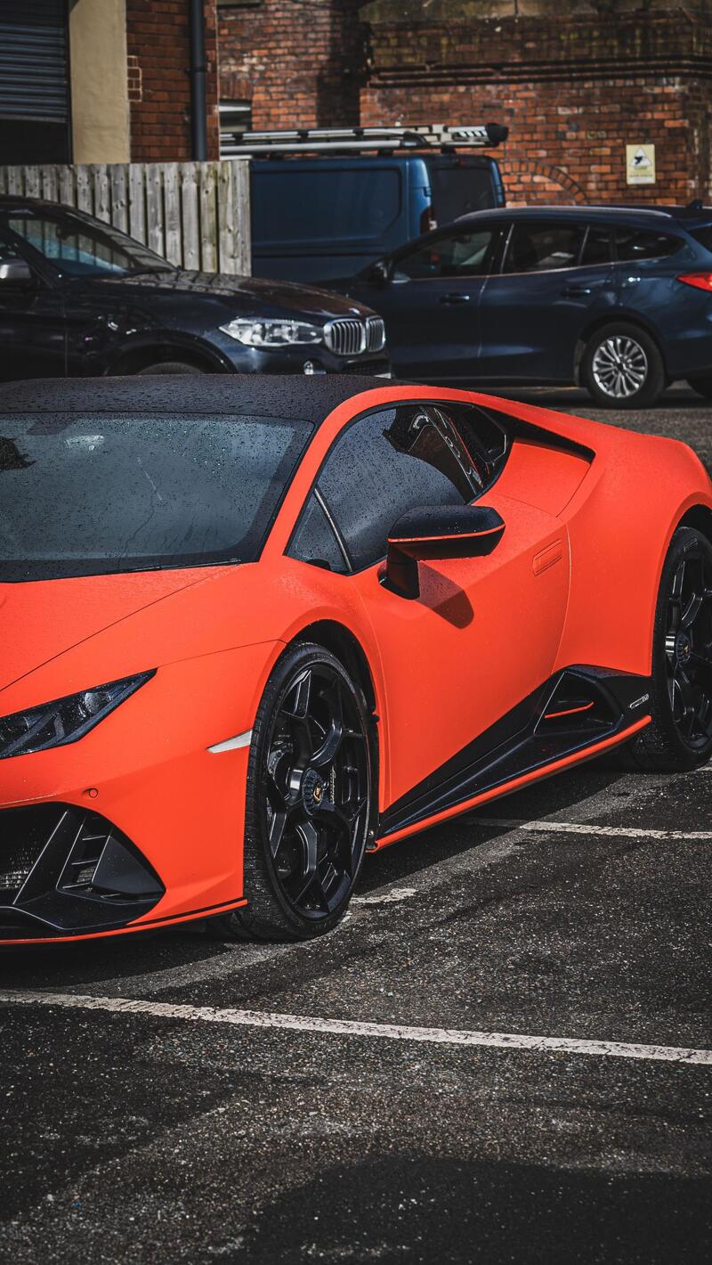 LAMBORGHINI HURACAN