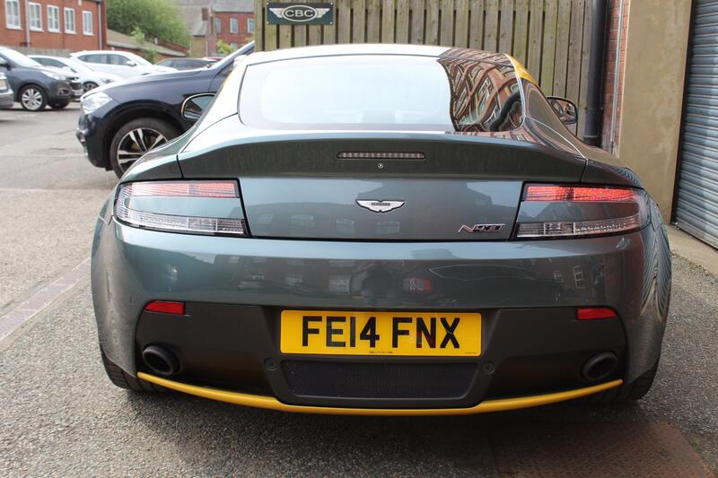 ASTON MARTIN VANTAGE