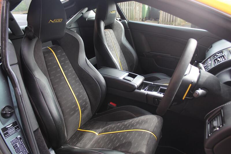 ASTON MARTIN VANTAGE