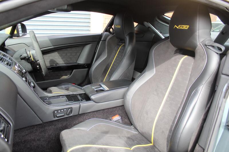 ASTON MARTIN VANTAGE