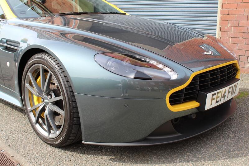 ASTON MARTIN VANTAGE