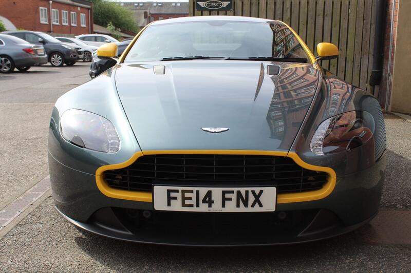 ASTON MARTIN VANTAGE