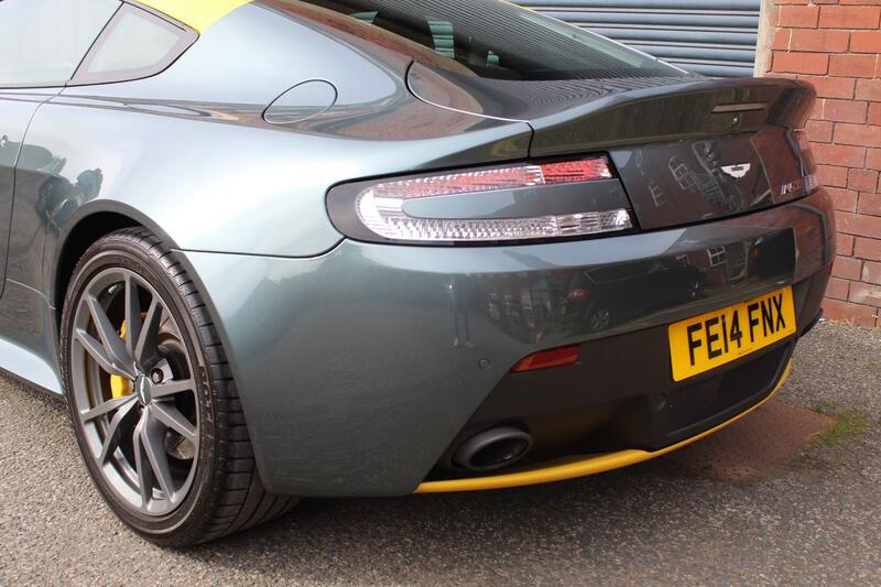ASTON MARTIN VANTAGE