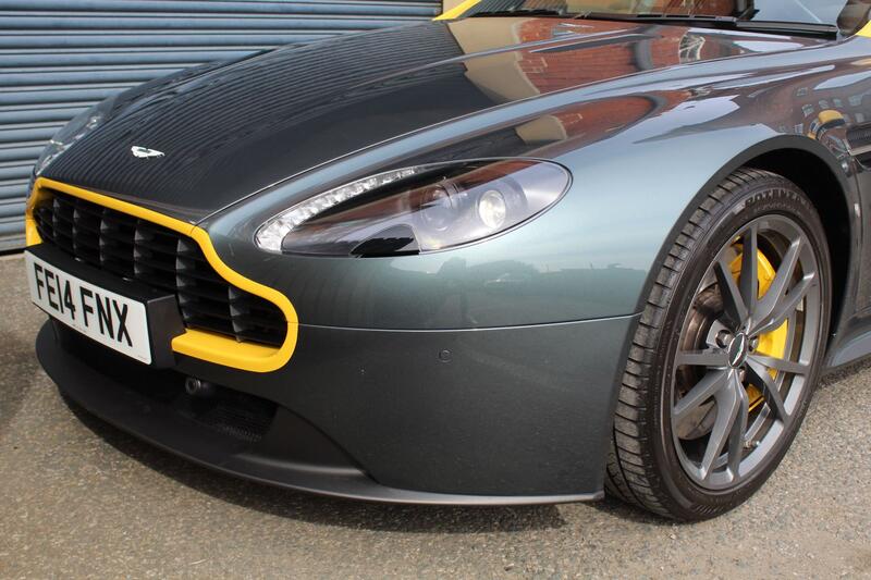 ASTON MARTIN VANTAGE