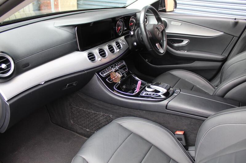 MERCEDES-BENZ E CLASS