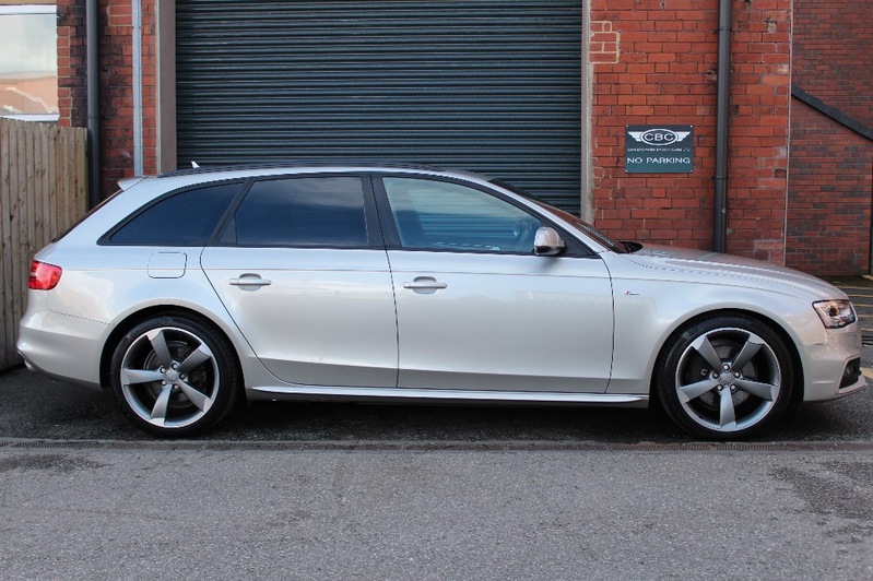AUDI A4 AVANT