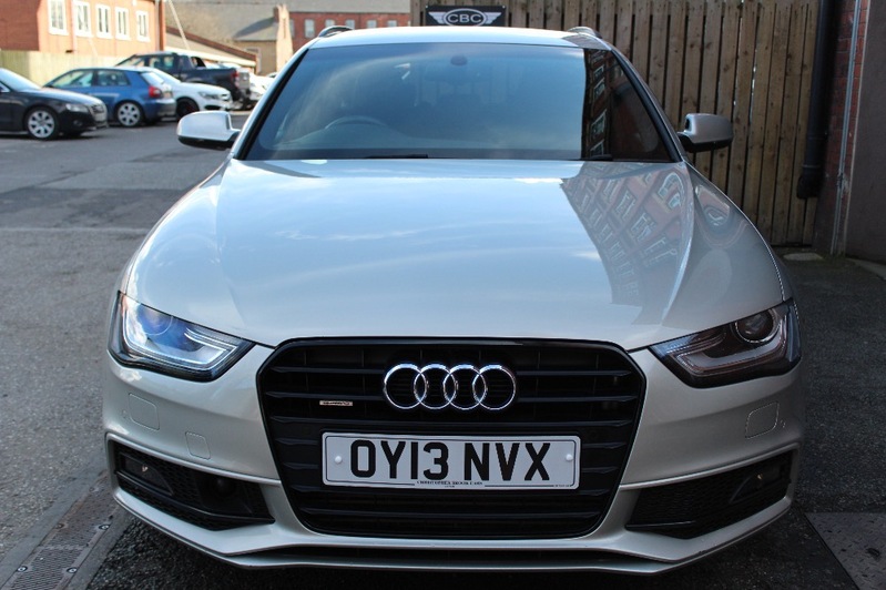 AUDI A4 AVANT