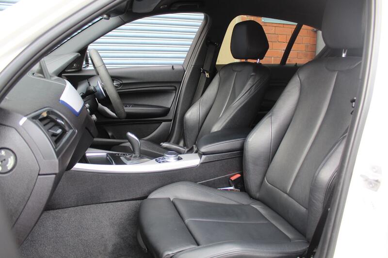 BMW 1 SERIES
