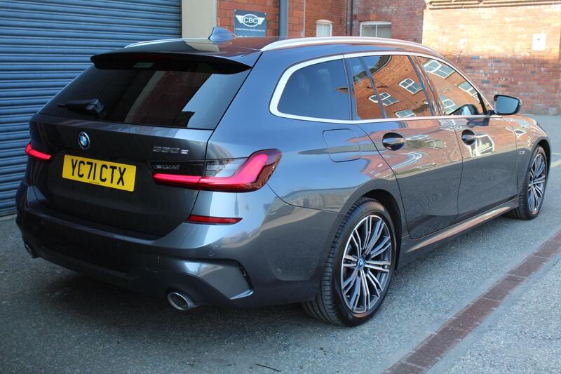 BMW 3 SERIES